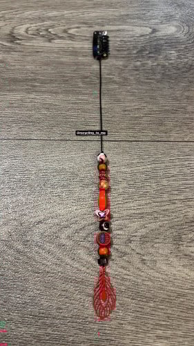 خصلة الخرز مقاسها 22 سم