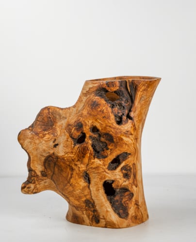 ديكور فريد من خشب الزيتون - قطعة لا تتكرر