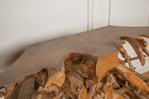 مدخل فاخر من خشب التيك الطبيعي