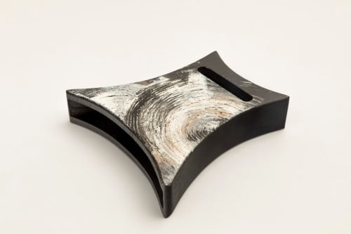 مكبر صوت لون اسود