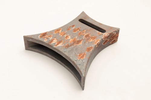 مكبر صوت ديكوباج رُسِم بالمعجون