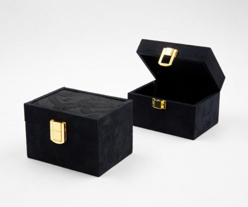 صندوق عود مصنوع من القماش الفاخر