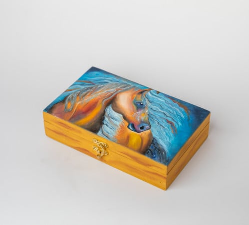 صندوق برسمة الخيل