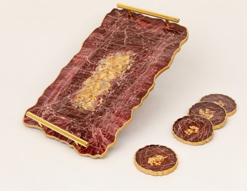 صينية تقديم مع قواعد أكواب من الرزن