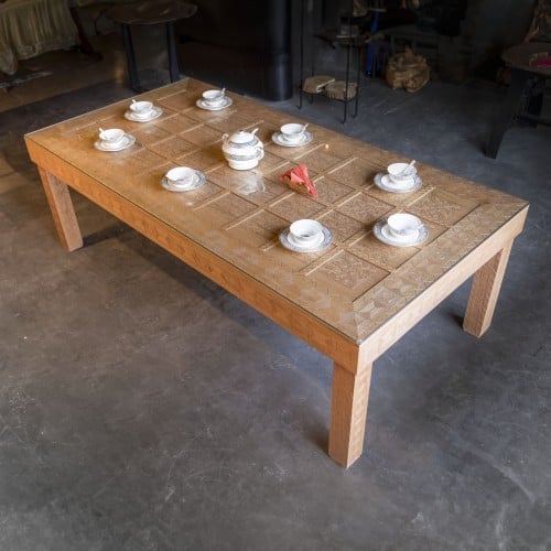 طاولة طعام من خشب السنديان الطبيعي