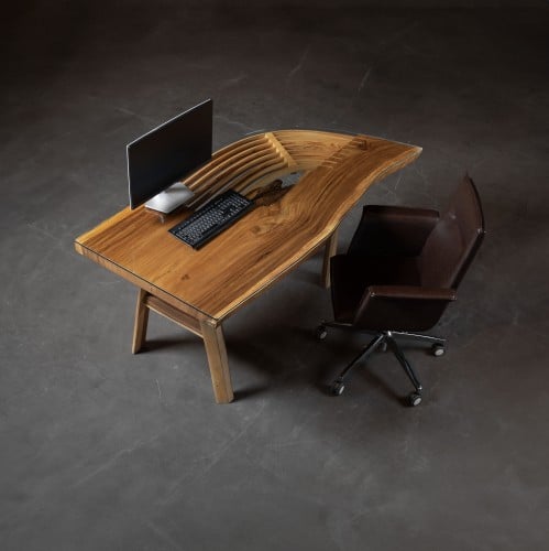 مكتب فريد من الخشب الطبيعي