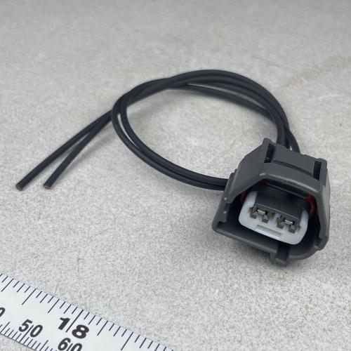 فيش حساس تويوتا كرنك و كام (أصلي) مع أسلاك تكسل ١٨...