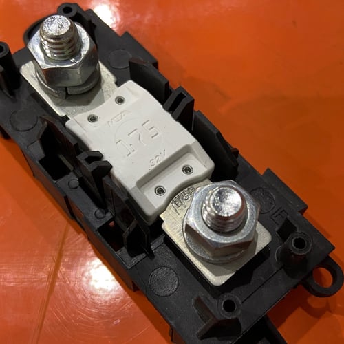 فيوز ميقا 175 امبير MEGA