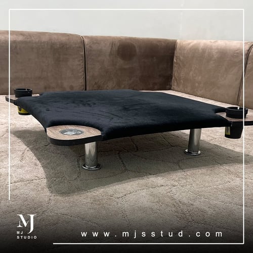 طاولة البلوت الملكية