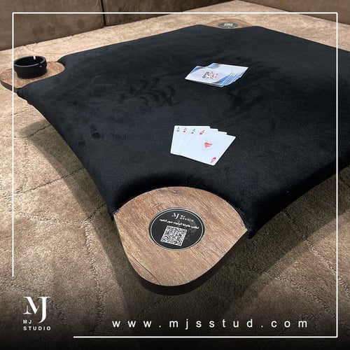 طاولة البلوت الملكية