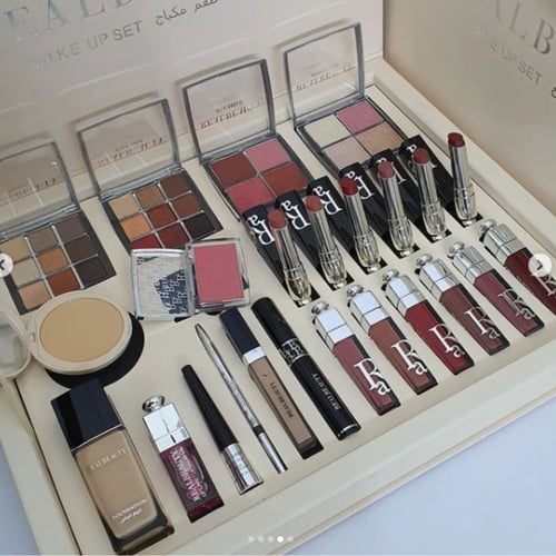 طقم مكياج متكامل لون ابيض من ريال بيوتي مع عشر فرش...