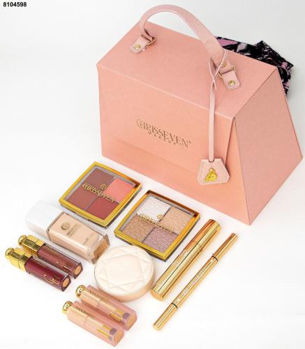 شنطة يد مكياج(بكس)من كريس سيفن