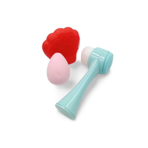 فرش تنظيف مع اسفنج مكياج