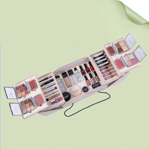 طقم مكياج من ريال بيوتي الاكثر فخامه