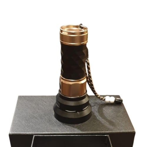 كشاف فايكنق وسط 20 عدسة