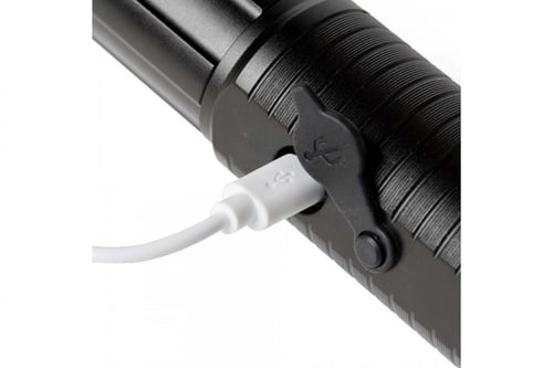 كشاف 1300 لومينز قابل للشحن