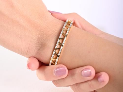 أسوارة نسائية لون ذهبي من لادون