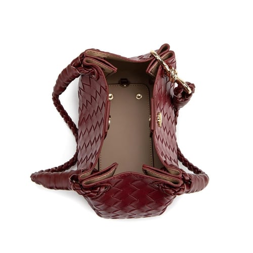 شنطة نسائية لون عنابي من لادون