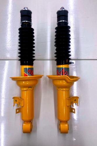 طقم امامي هايلكس بدون دبل مساعدات فور ويل