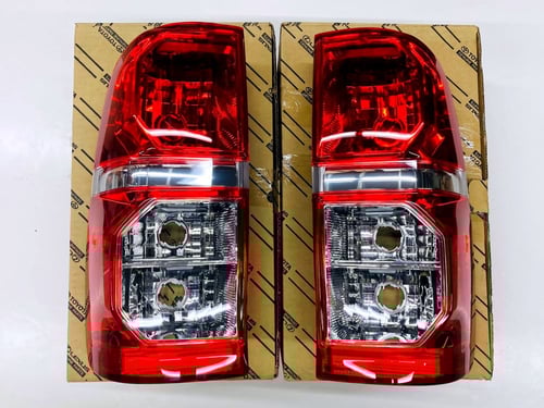 اسطب خلفي هايلكس اصلي وكالة 2012 - 2015