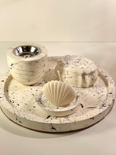 طقم صينية ومبخره وعلبة بخور وقاعده صغيره (رش اسود)