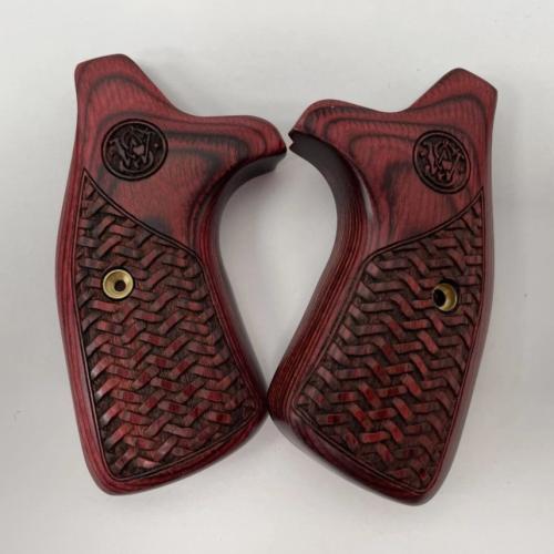 مقبض سمث اند ويسون ربع خشب احمر معرق بنقش امريكي ا...