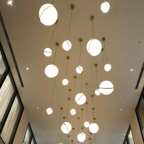 نجف علاقي سقف كروي ابيض مع ذهبي مودرن متوفر بمقاسي...