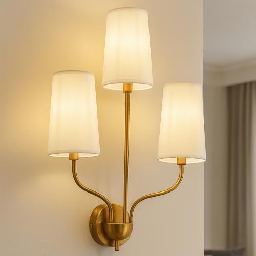 ابليك جداري بثلاث لمبات – تصميم ذهبي أنيق – قاعدة...