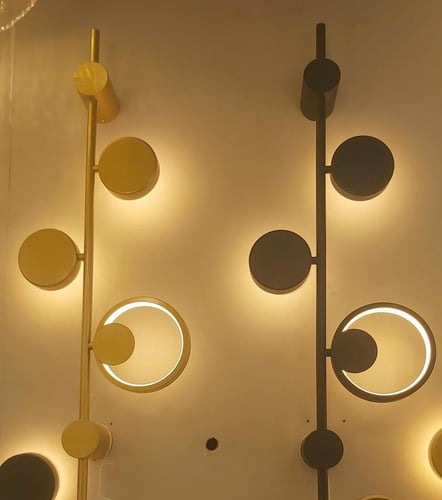 انارة جدار مودرن ليد اصفر متوفر بلونين