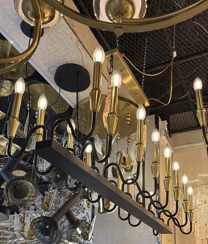 ثريا مودرن طويلة بـ 16 ذراعًا | تصميم شمعدان فاخر...