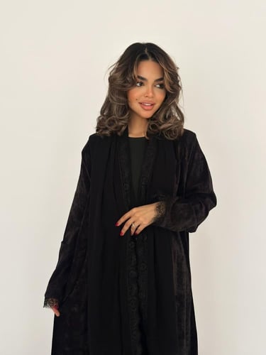 دانتيل أسود