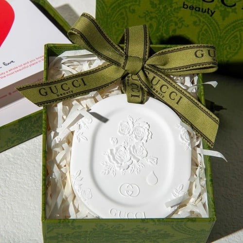 معطر سيارة قوتشي