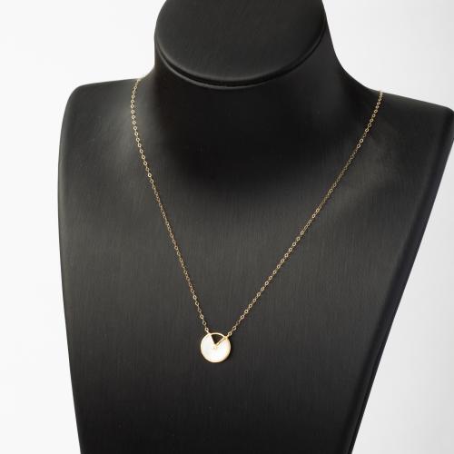 عقد ذهب عيار 18