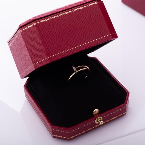 خاتم المسمار تصميم الماس ذهب عيار 18