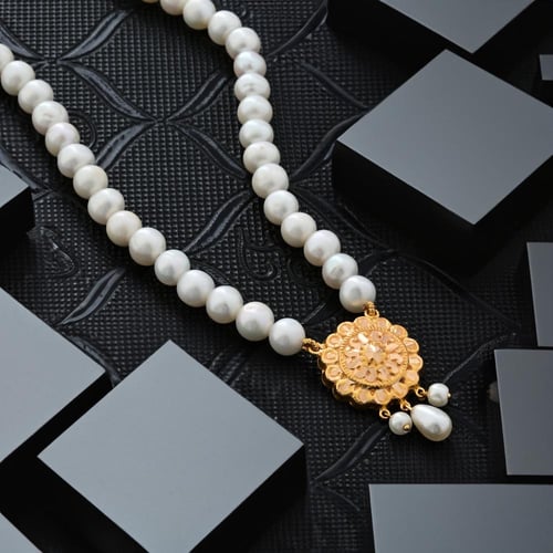 عقد ذهب عيار 21