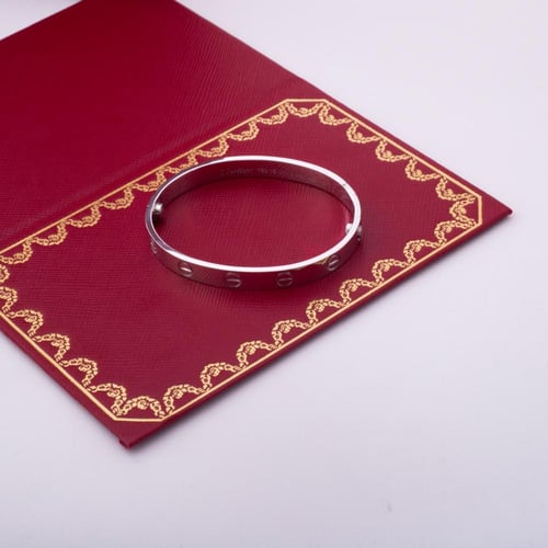 اسوارة اللوف ذهب ابيض عيار 18