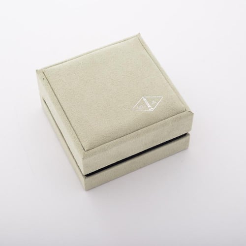 حلق ذهب عيار 18