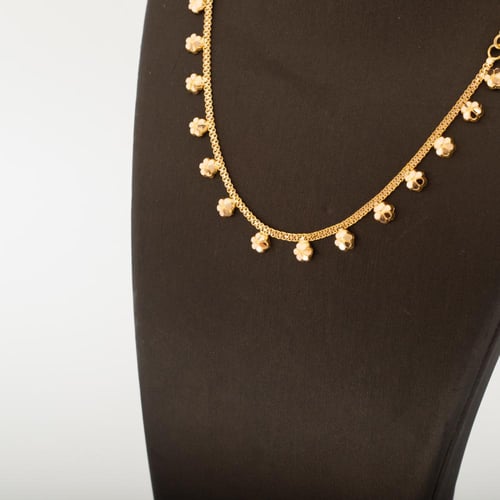 عقد الياسمينة عيار 21