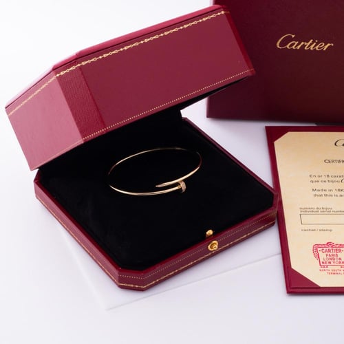 اسوارة المسمار تصميم الماس ذهب عيار 18