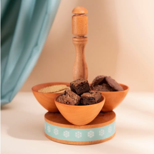 حامل خاص بتقديم المكسرات