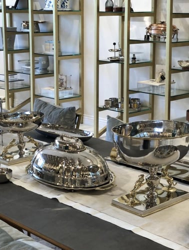 صينيه فاخره بغطاء فضي