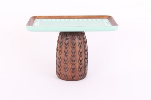 حامل الكيك أخضر فاتح