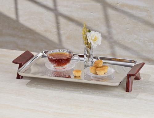 صينية تقديم بإطار أحمر فاخر