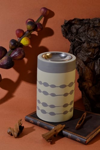 مبخرة خشب بشكل مميز