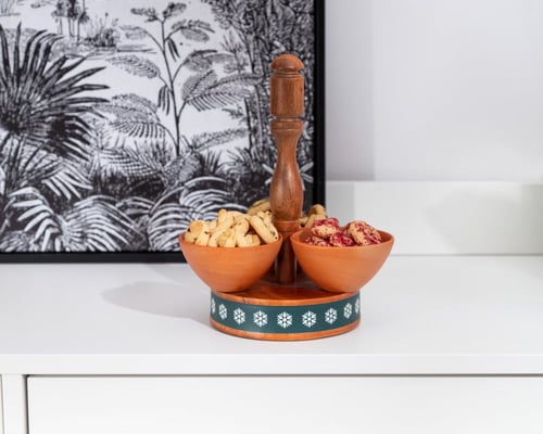 وعاء خاص بتقديم المكسرات