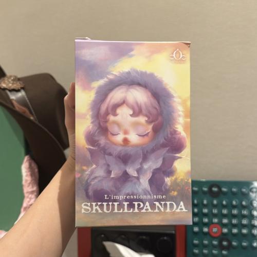 ميدالية دمية SKULLPANDA العشوائيه