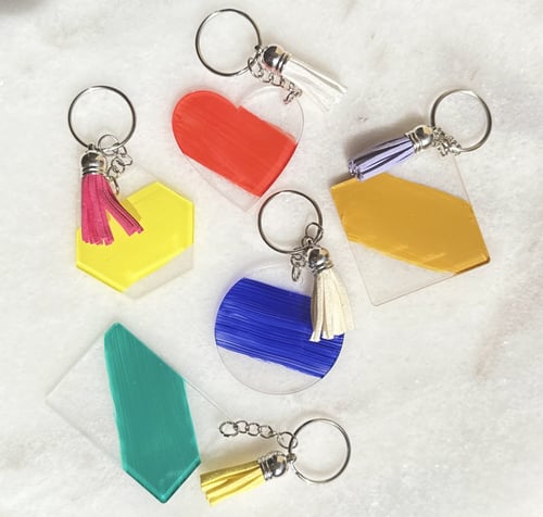 ميداليه بالاسم