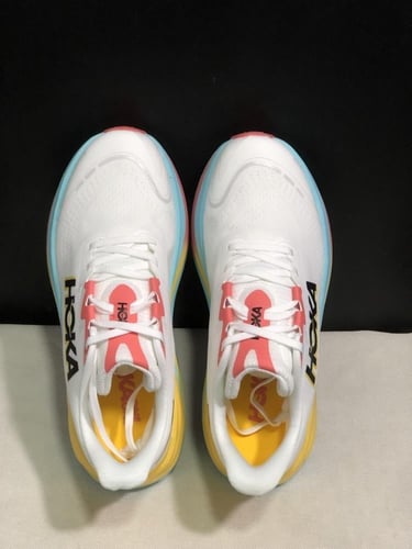 حذاء سنيكرز HOKA One One SKYWARD X