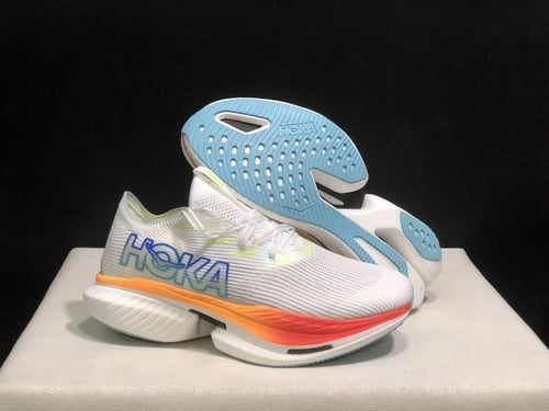 حذاء سنيكرز HOKA One One Cielo X1