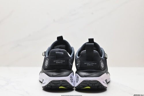 حذاء نايك زوم اكس Nike React x